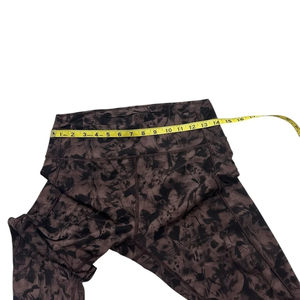 Lululemon In Movement Tight Legging 25" Mini Dusk Floral Antique Bark Black sz10 - Picture 5 of 10